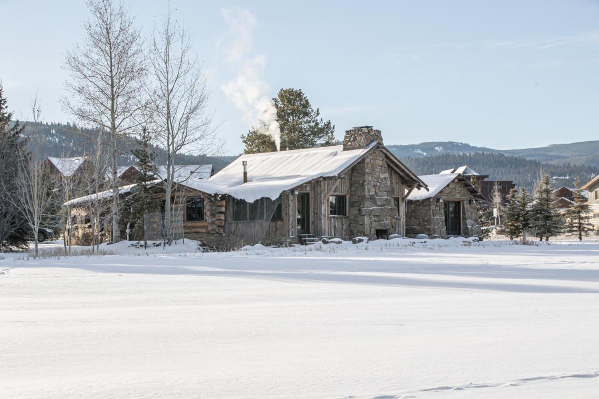 Hobbit House Villa Big Sky Luaran gambar